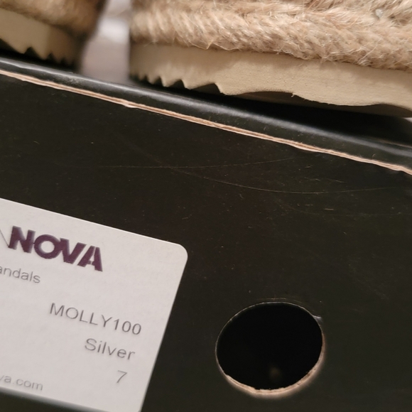 Sandals - Picture 3 of 3